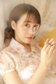 精品一卡2卡3卡4卡芒果白狼