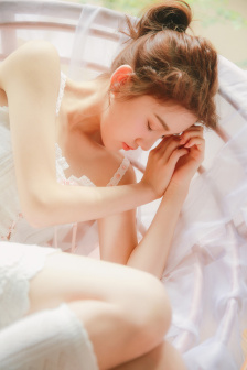 我和小表妺在车上的乱H